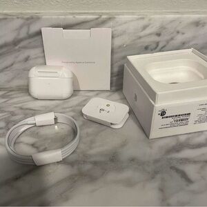 Airpod pros 2 2nd generation.